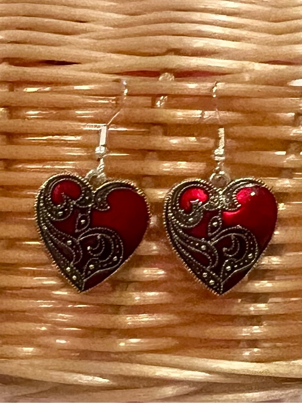 NWOT Red Heart Filigree Drop Earrings - Women Jewelry